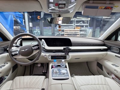 2023 Genesis G90 (RS4) photo 9