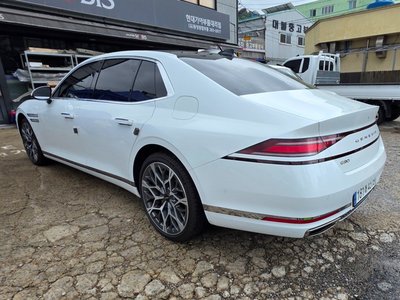 2023 Genesis G90 (RS4) photo 3