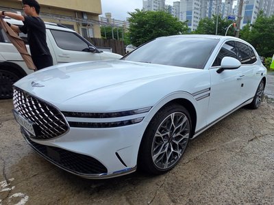 2023 Genesis G90 (RS4) photo 4