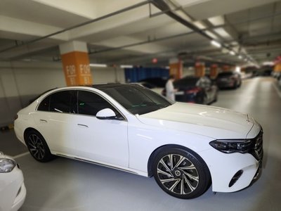 MERCEDES-BENZ E-CLASS - 2
