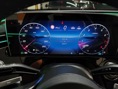MERCEDES-BENZ E-CLASS - 7