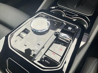 صورة مصغرة 47 لـ 2025 BMW 5 SERIES TOURING