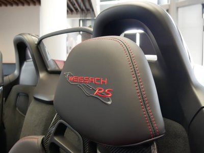 PORSCHE 718 SPYDER - 9