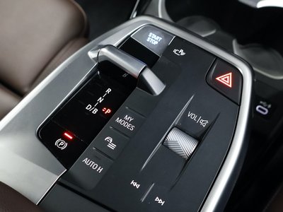 صورة مصغرة 18 لـ 2025 BMW IX2