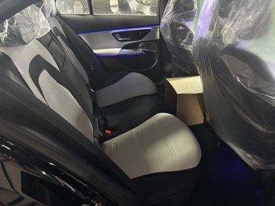 MERCEDES-BENZ E-CLASS - 8