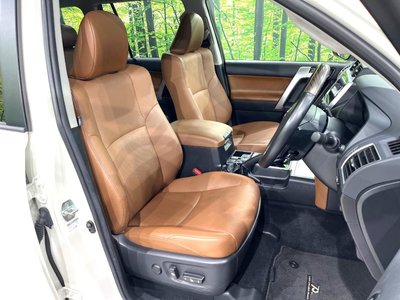 TOYOTA LAND CRUISER PRADO - 9