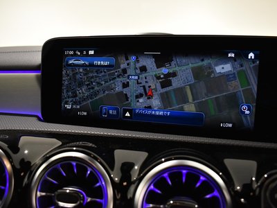 MERCEDES-BENZ CLA - 8