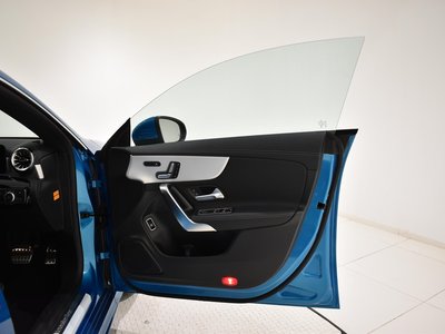 MERCEDES-BENZ CLA - 6