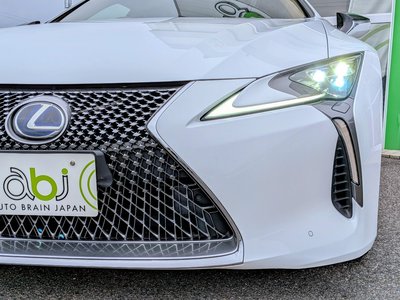 2017 Lexus LC — миниатюра 15