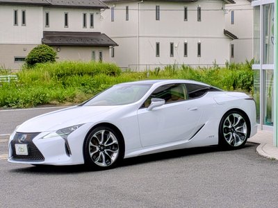 2017 Lexus LC — миниатюра 16