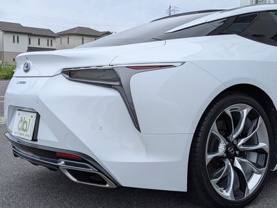 2017 Lexus LC — миниатюра 31