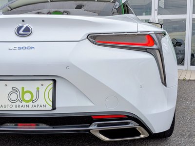 2017 Lexus LC — миниатюра 27