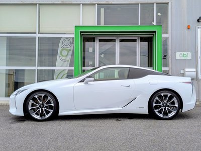 2017 Lexus LC — миниатюра 20