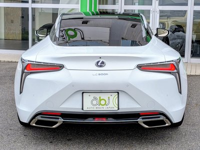 2017 Lexus LC — миниатюра 25