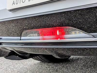 2017 Lexus LC — миниатюра 28