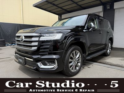 TOYOTA LAND CRUISER 300 - 1