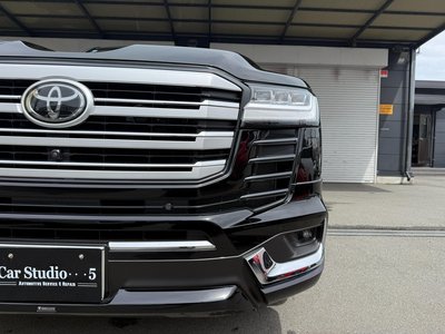 TOYOTA LAND CRUISER 300 - 4