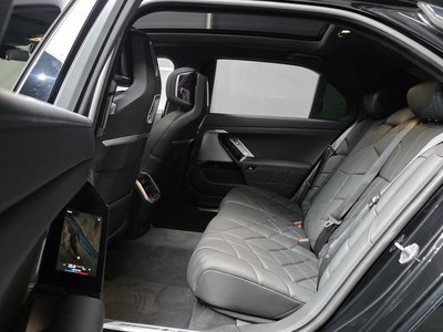 2025 BMW 7 SERIES 缩略图 18