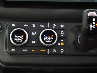 2024 LAND Rover DEFENDER — миниатюра 94