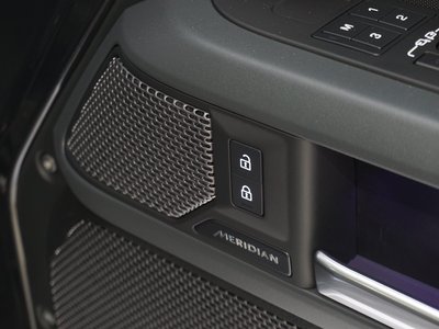 2024 LAND Rover DEFENDER — миниатюра 28
