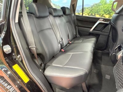 TOYOTA LAND CRUISER PRADO - 9