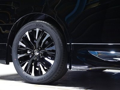 TOYOTA VELLFIRE - 9