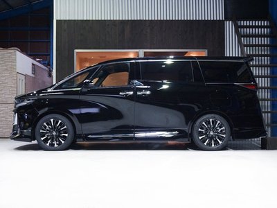 TOYOTA VELLFIRE - 4
