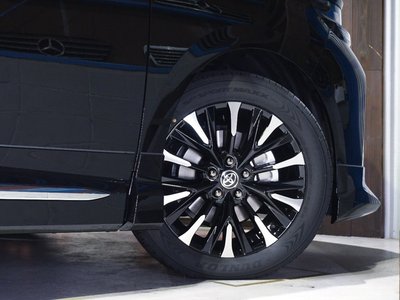 TOYOTA VELLFIRE - 8