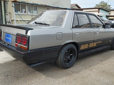 NISSAN SKYLINE - 4