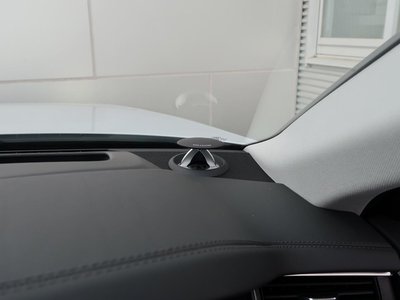 2025 AUDI A8 — миниатюра 16