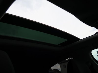 2025 AUDI A8 — миниатюра 12