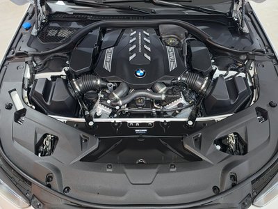 BMW 8 SERIES - 7