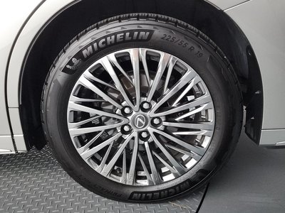 2025 Lexus LM 照片 8