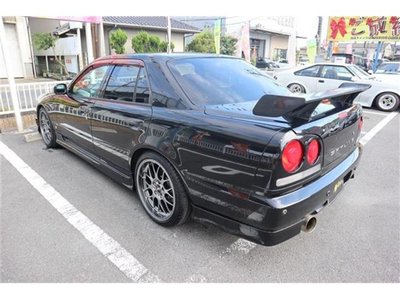 NISSAN SKYLINE - 6