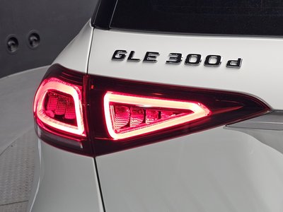 MERCEDES-BENZ GLE - 10