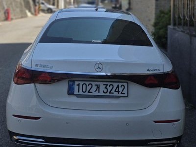 MERCEDES-BENZ E-CLASS - 4