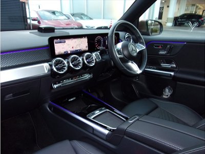 MERCEDES-BENZ GLB - 10