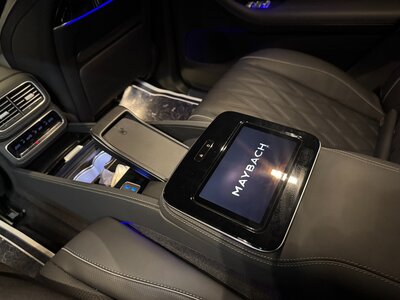 MERCEDES-BENZ GLS - 9