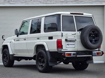 صورة مصغرة 20 لـ 2015 Toyota LAND CRUISER 70
