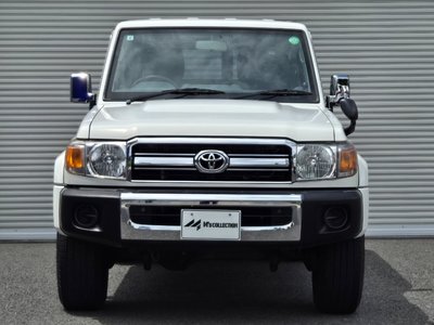 صورة مصغرة 17 لـ 2015 Toyota LAND CRUISER 70