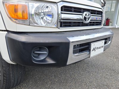 صورة مصغرة 27 لـ 2015 Toyota LAND CRUISER 70