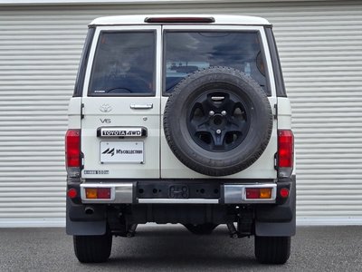 صورة مصغرة 21 لـ 2015 Toyota LAND CRUISER 70