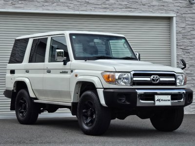 صورة مصغرة 18 لـ 2015 Toyota LAND CRUISER 70