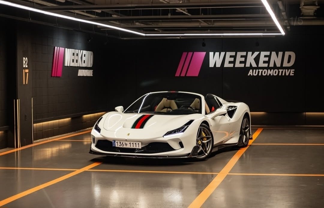 FERRARI F8 SPIDER - View 1