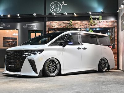 TOYOTA ALPHARD - 3