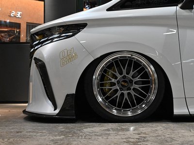 TOYOTA ALPHARD - 5