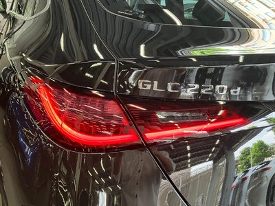 2025 Mercedes-BENZ GLC — миниатюра 12