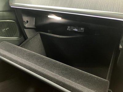 2025 Mercedes-BENZ GLC — миниатюра 36