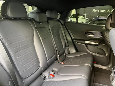 2025 Mercedes-BENZ GLC — миниатюра 18