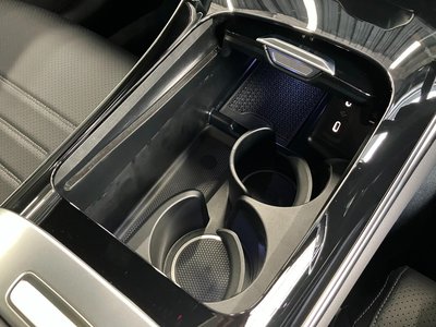 2025 Mercedes-BENZ GLC — миниатюра 34